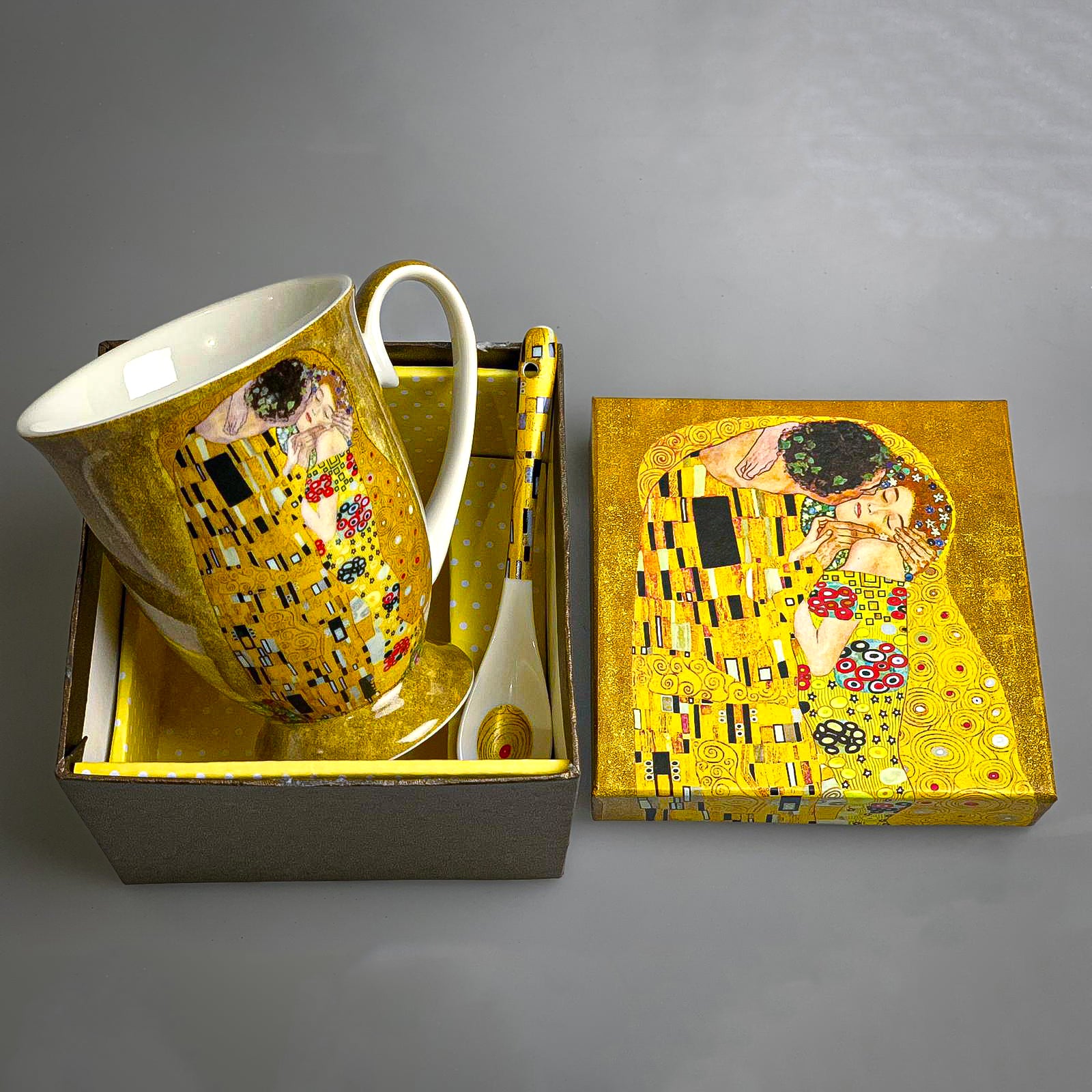 Gustav Klimt "The Kiss" Golden Mug and Spoon placed in a matching box