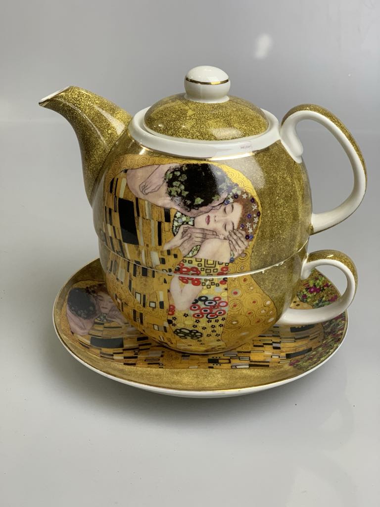 Gustav Klimt "The Kiss" Porcelain Teapot, Cup and Saucer on the white background